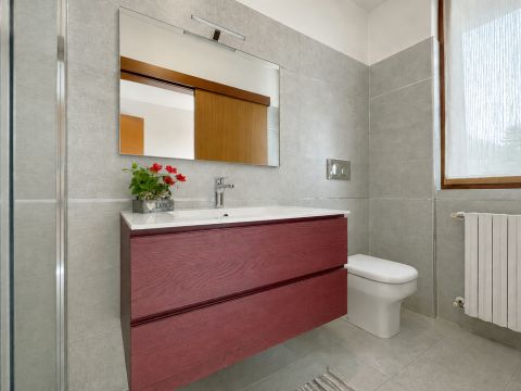 Via Fratelli Bonacina, 4 - Mozzo
