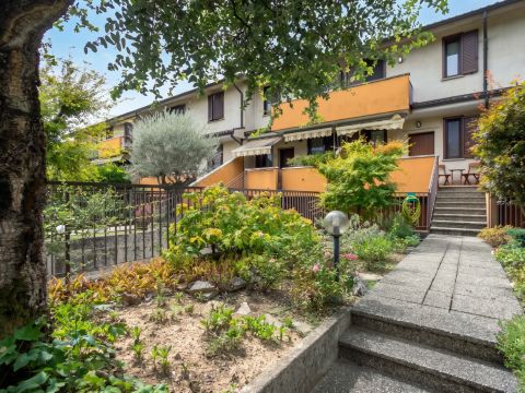 Via Fratelli Bonacina, 4 - Mozzo