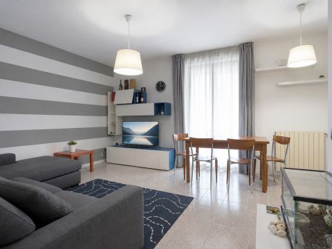 Via A. Mozzi, 33 - Mozzo