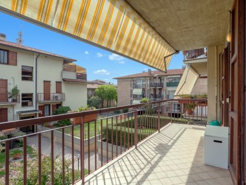 Via A. Mozzi, 33 - Mozzo