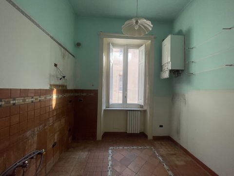 Via Fabrizio Pinto, 6 - Salerno
