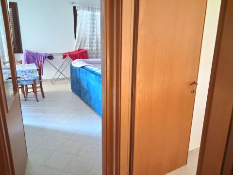 Frazione Isola Centipera - Genga