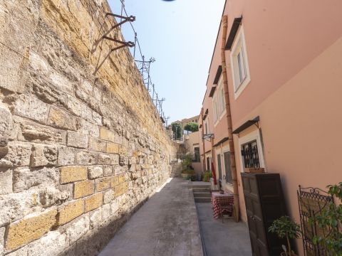 Cortile bagni minerali 12 - Palermo