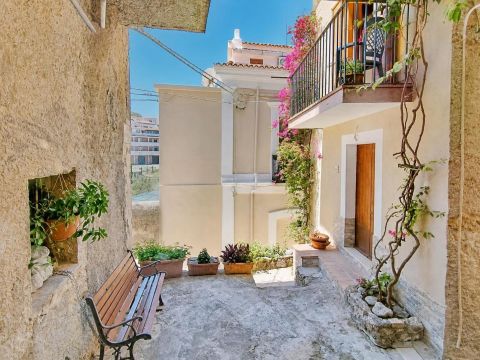Via Amedeo Barletta, 3 - San Nicola Arcella
