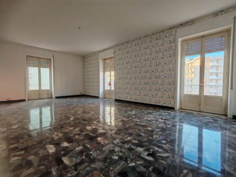 Viale Teocrito, 97 - Siracusa