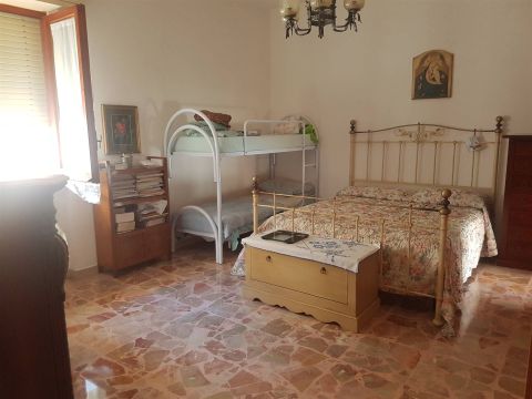 Viale Polibio, 58 - Siracusa