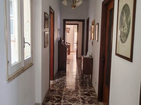Viale Polibio, 58 - Siracusa