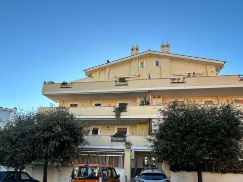 Via Michelangelo Buonarroti, 19 - Santa Marinella