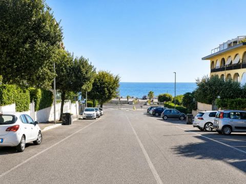 Via Michelangelo Buonarroti, 19 - Santa Marinella