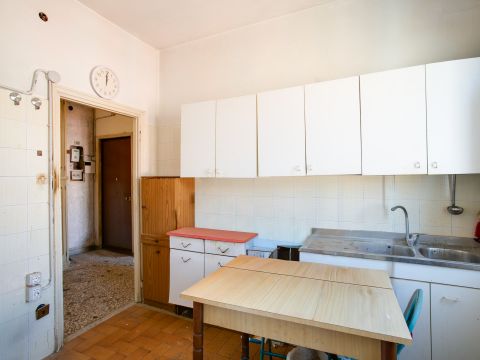 Via Francesco Caracciolo, 14 - Roma