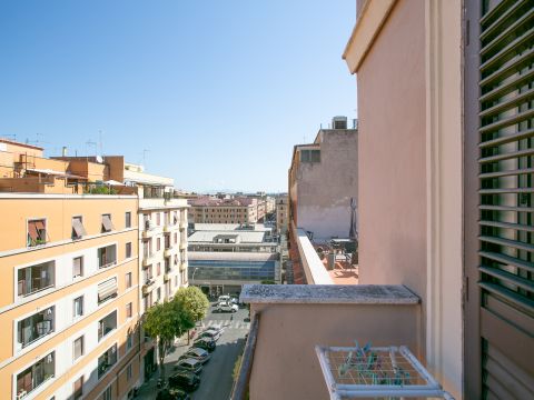 Via Francesco Caracciolo, 14 - Roma