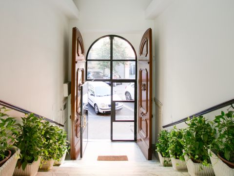 Via Francesco Caracciolo, 14 - Roma