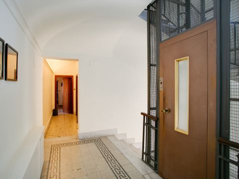Via Francesco Caracciolo, 14 - Roma