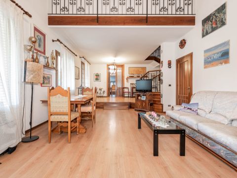 Via Miramonti, 5 - Torreglia
