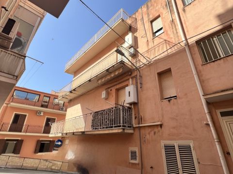 Via Nicola Barbato, 1 - Sciacca