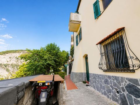 Vico Superiore Priano, 3 - Genova