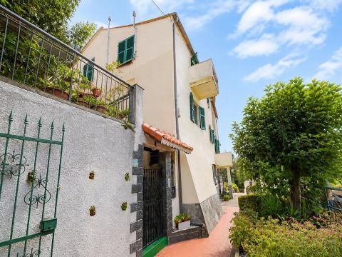 Vico Superiore Priano, 3 - Genova