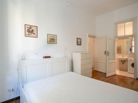 Via Castelfidardo, 18 - Roma
