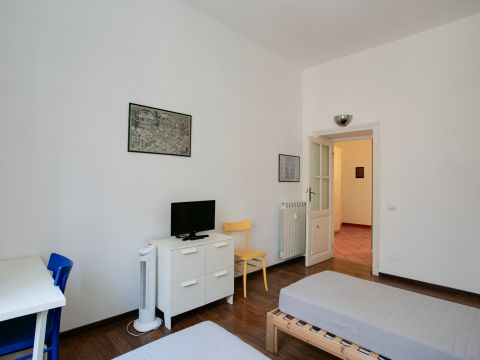 Via Castelfidardo, 18 - Roma