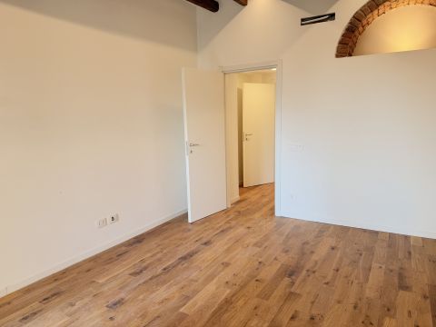 Via Pietro Crespi, 11 - Milano