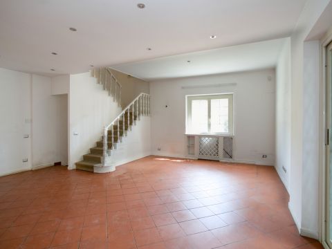 Via Pierfranco Bonetti, 25 - Roma