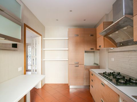 Via Pierfranco Bonetti, 25 - Roma