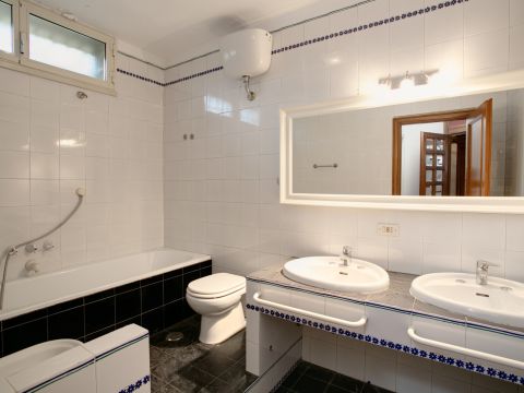 Via Pierfranco Bonetti, 25 - Roma
