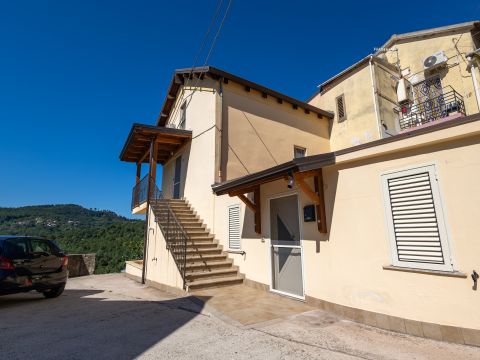 Viale Giovanni XXIII, 59 - Pentone