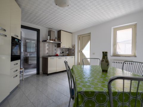 Viale Giovanni XXIII, 59 - Pentone