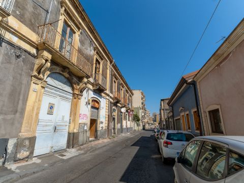 Via Messina, 379 - Catania