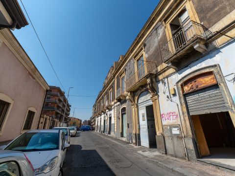 Via Messina, 379 - Catania