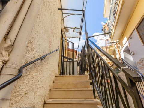 Via Santa Caterina, 27 - Sannicandro Di Bari