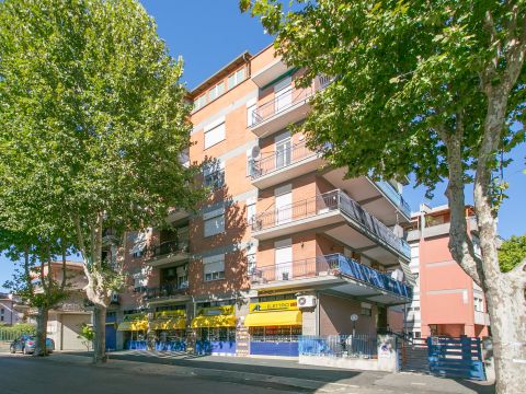 Viale dell'Unione, 12 - Guidonia Montecelio