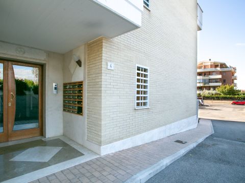 Via Andrea Cascella, 6 - Roma