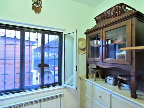 Via Taranto, 47 - Ladispoli
