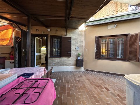 Via Taranto, 47 - Ladispoli