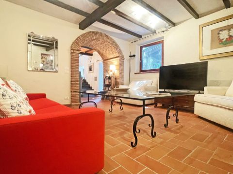 Via Camaldoro 24 - Pietrasanta