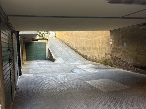 Via Oreste Tommasini, 13 - Roma