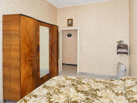 Via Annibal Caro, 76 - Tolfa