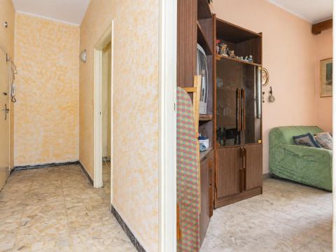 Via Annibal Caro, 76 - Tolfa