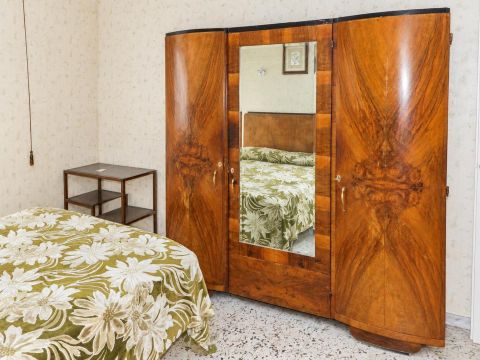 Via Annibal Caro, 76 - Tolfa