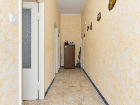 Via Annibal Caro, 76 - Tolfa