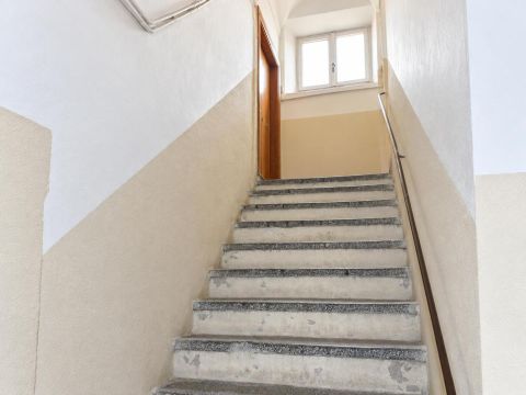 Via Annibal Caro, 76 - Tolfa