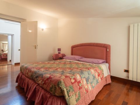 Frazione Valtreara, 41 - Genga