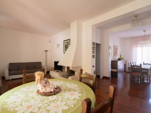 Frazione Valtreara, 41 - Genga