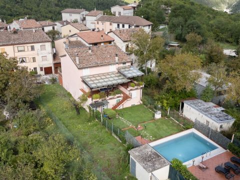 Frazione Valtreara, 41 - Genga