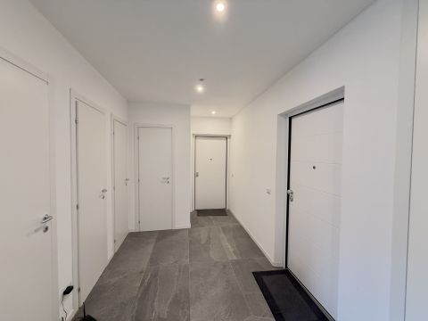 Via Giovanni Arrivabene, 11 - Milano