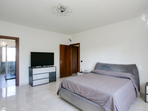 Strada Torre della Fiora, 20 - Palombara Sabina