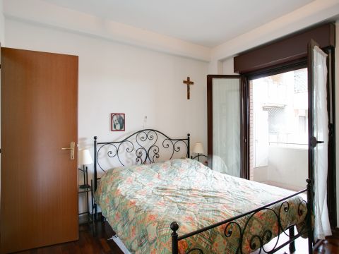 Viale della Torre di Pratolungo, 9 - Roma