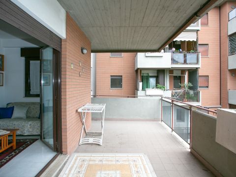 Viale della Torre di Pratolungo, 9 - Roma